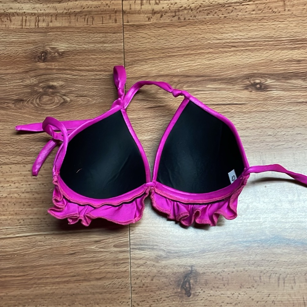 Shiny Fuchsia Ruffled Bikini Top - Picture 4 of 5